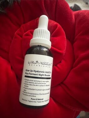 Glow Up Hyaluronic Acid Night Booster - White